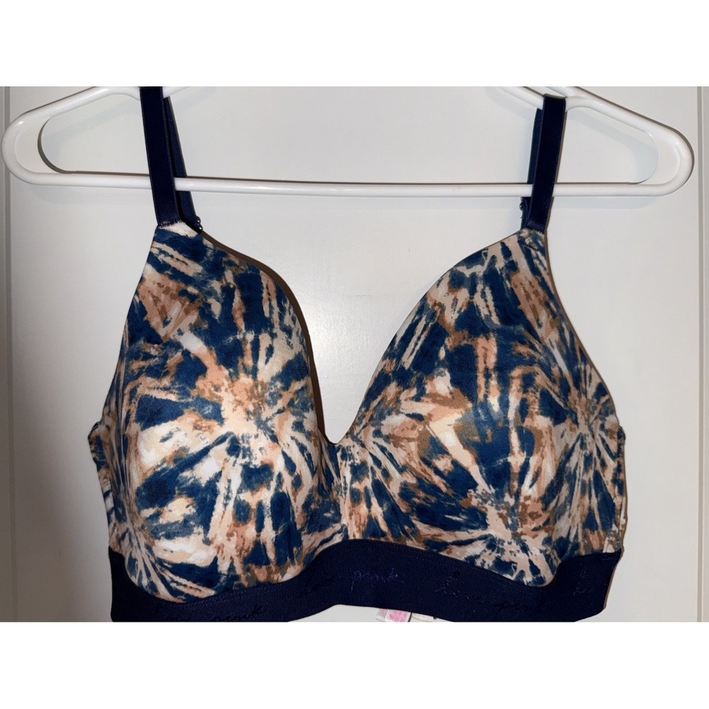 Victorias Secret Pink Wear Everywhere Wireless Lightened Bra Size 36DD‎ Blue